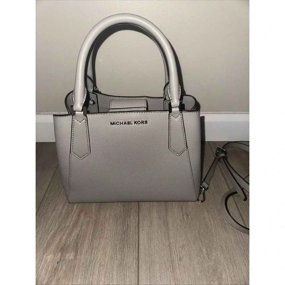 NWOT Michael Kors - Small Leather - Pearl Gray - Kimberly -  Satchel Hand Bag‎